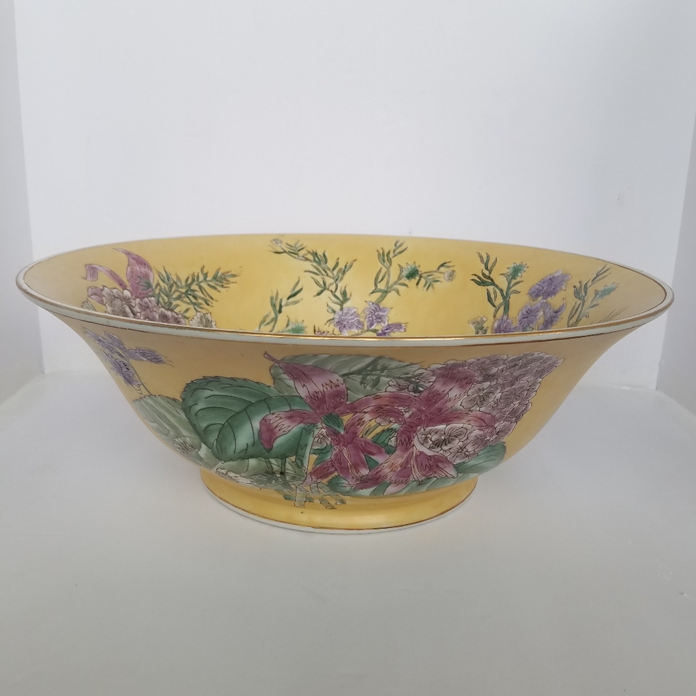 Vtg Oriental Accent Large Porcelain Bowl 13” Decorative Floral Yellow - Picture 2 of 12